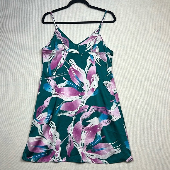 Stars Above Slinky Silky Mini Slip Dress Nightgown Women’s Size SMALL Floral - Picture 10 of 12